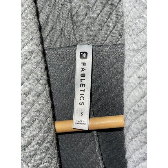 Fabletics Size S Gray Quilted Open Front Blanket Cardigan Sweater Top - Picture 4 of 5